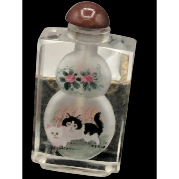 Hand-Painted Glass Snuff Bottle With Cats & Floral Design In Silk Box - Picture 3 of 13